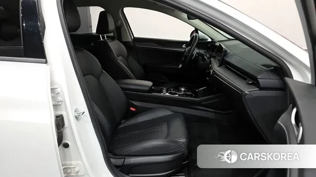 Kia The New K5 3rd generation 2024 Белый из Кореи, фото 2