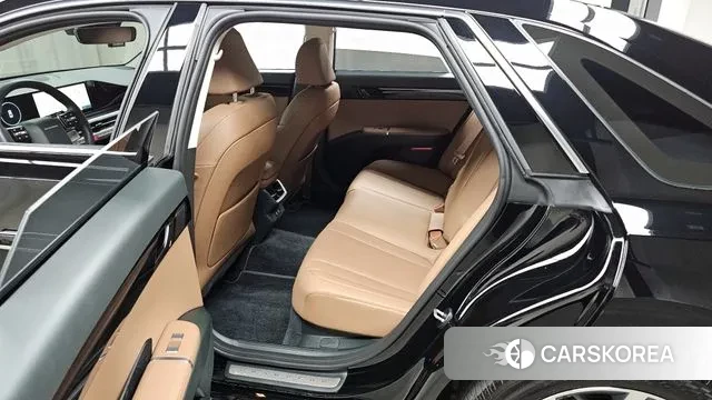 Hyundai Grandeur (GN7) 2023 Черный из Кореи, фото 2