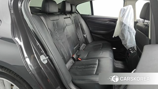 BMW 5 Series (G30) 2019 Серый из Кореи, фото 2