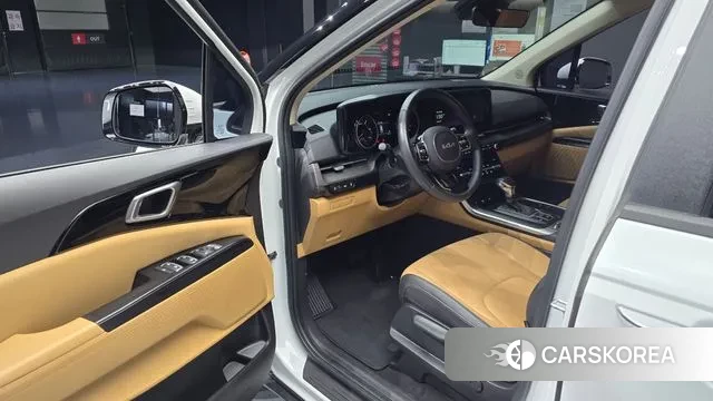 Kia Carnival 4th generation 2023 Белый из Кореи, фото 2