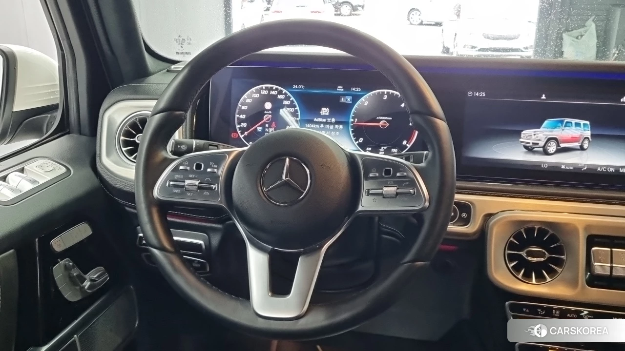 Mercedes-Benz G-Class W463b 2024 Белый из Кореи, фото 2