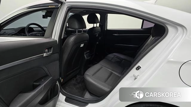 Hyundai The New Avante AD 2019 Белый из Кореи, фото 2