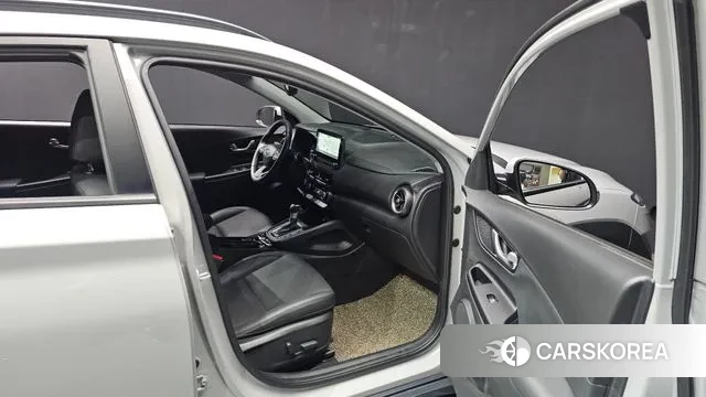 Hyundai The New Kona 2022 Серебристо-серый из Кореи, фото 2