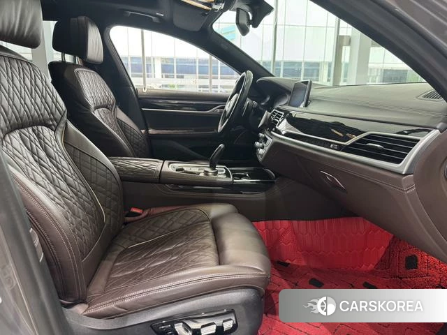 BMW 7 series 2021 Темно-серый из Китая, фото 2