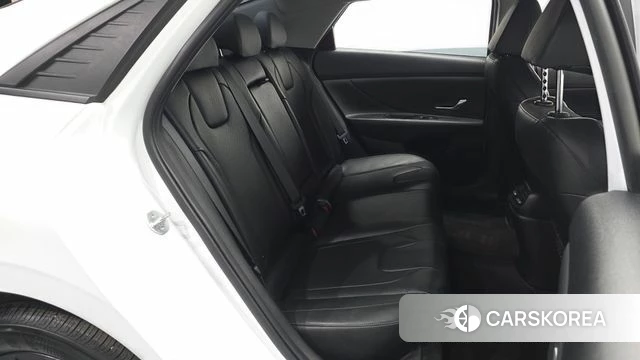 Hyundai Avante (CN7) 2022 Белый из Кореи, фото 2