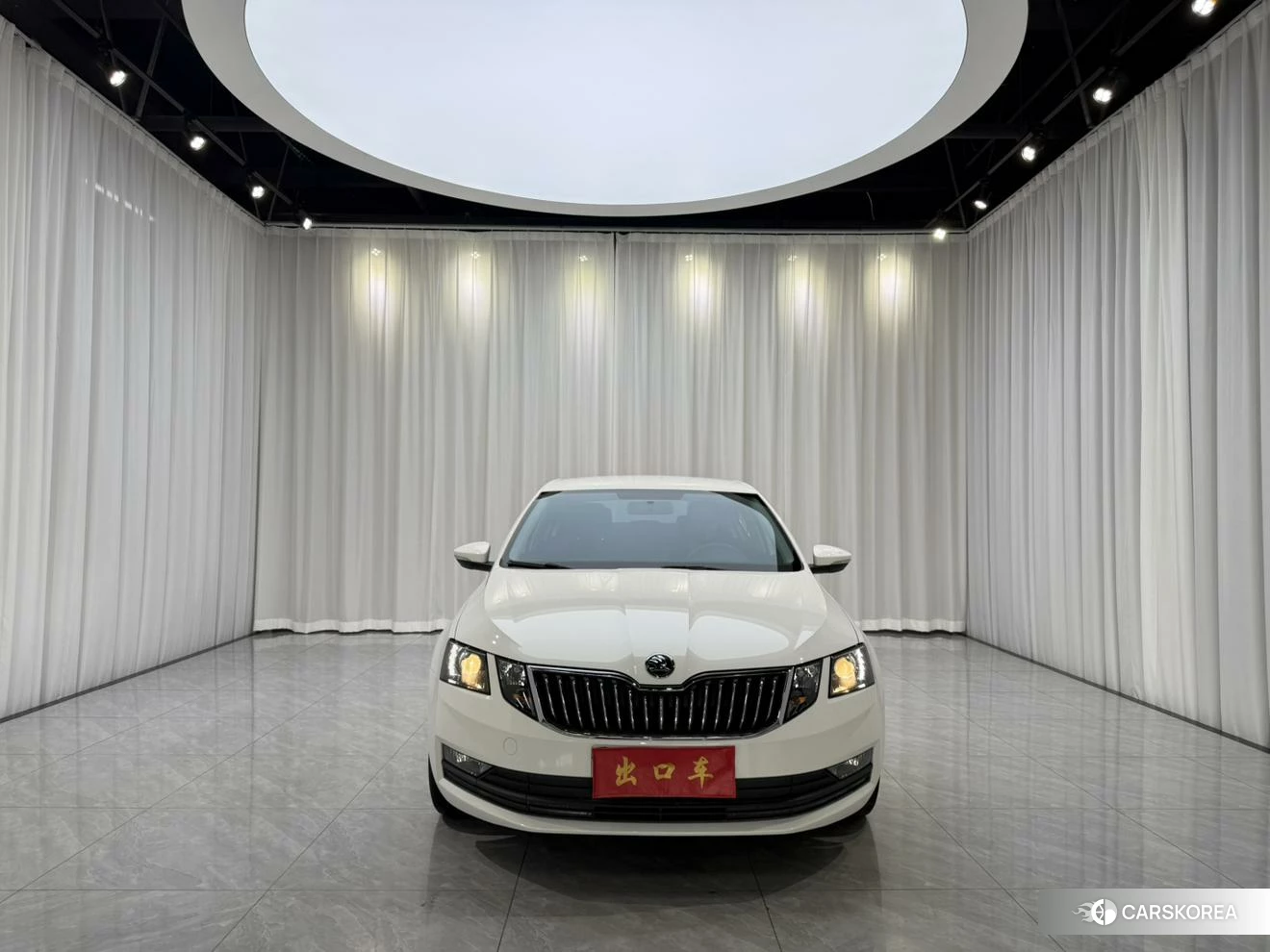 Skoda Octavia 2022 Белый из Китая, фото 2