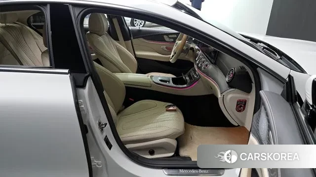 Mercedes-Benz CLS-Class C257 2022 Белый из Кореи, фото 2