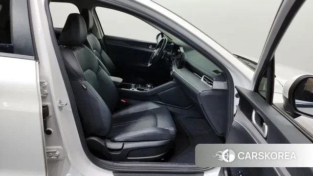 Kia K5 3rd generation 2022 Белый из Кореи, фото 2