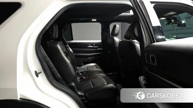 Ford Explorer 2018 Белый из Кореи, фото 2