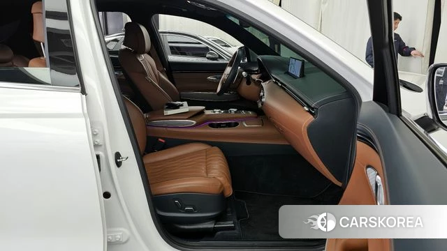 Genesis GV70 2021 Белый из Кореи, фото 2