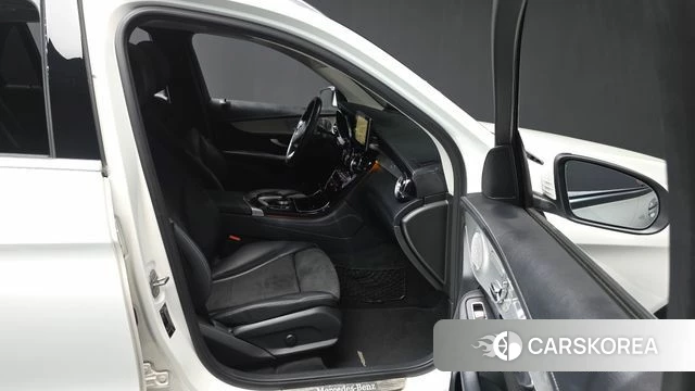 Mercedes-Benz GLC-Class X253 2019 Белый из Кореи, фото 2
