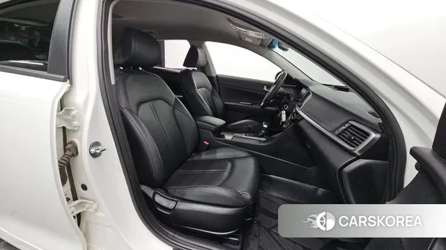 Kia The New K5 2nd generation 2018 Белый из Кореи, фото 2