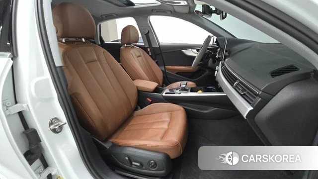 Audi A4 (B9) 2022 Белый из Кореи, фото 2