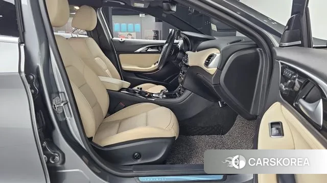 Infiniti QX30 2019 Серый из Кореи, фото 2