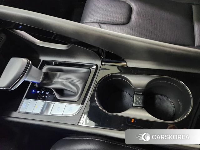Hyundai The New Avante (CN7) 2023 Черный из Кореи, фото 2