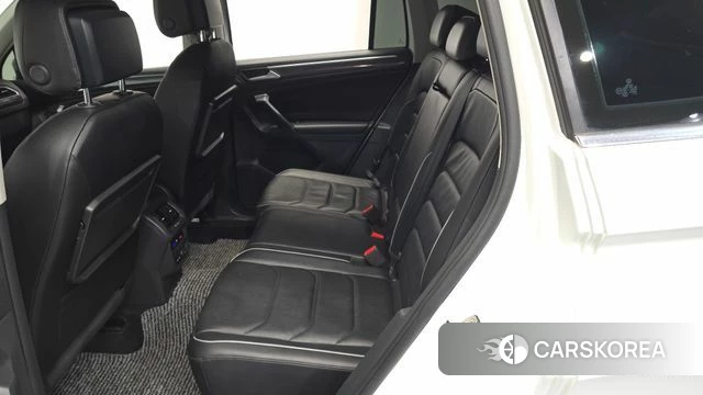 Volkswagen Tiguan second Generation 2019 Белый из Кореи, фото 2