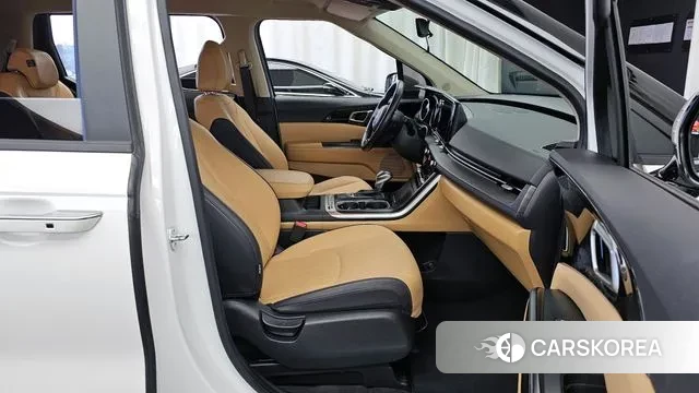 Kia Carnival 4th generation 2023 Белый из Кореи, фото 2