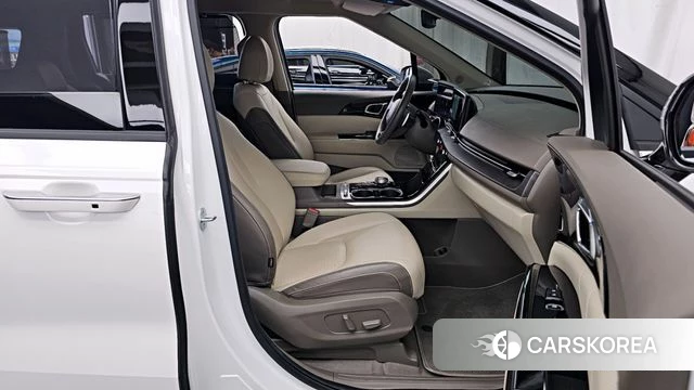 Kia Carnival 4th generation 2023 Белый из Кореи, фото 2