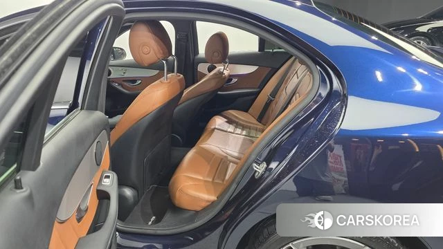 Mercedes-Benz C-Class W205 2021 Синий из Кореи, фото 2