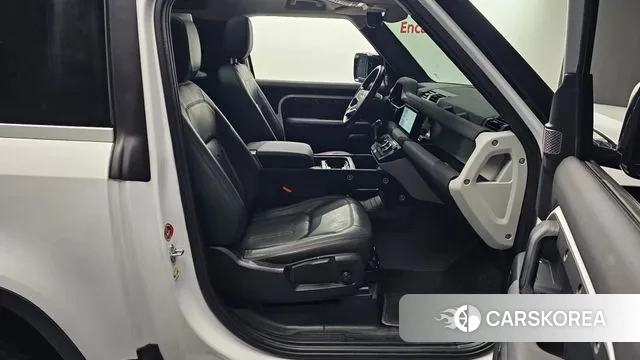 Land Rover Defender (L663) 2021 Белый из Кореи, фото 2