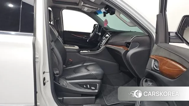 Cadillac Escalade 2019 Белый из Кореи, фото 2