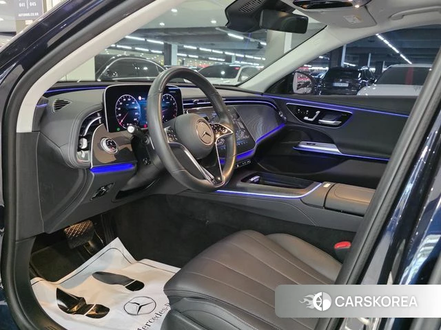 Mercedes-Benz E-Class W214 2024 Синий из Кореи, фото 2