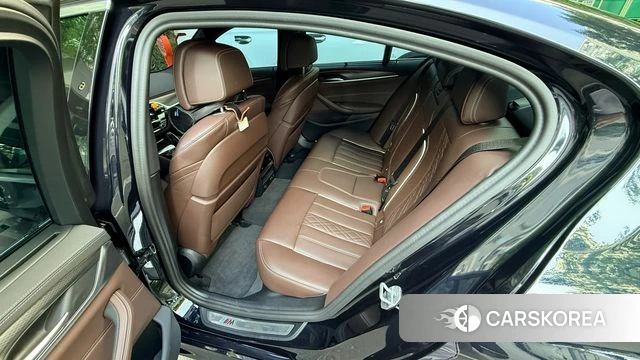 BMW 5 Series (G30) 2023 Черный из Кореи, фото 2