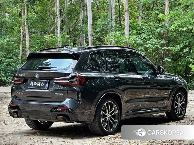 BMW X3 2023 Темно-серый из Китая, фото 2