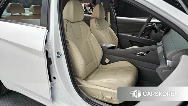 Hyundai The New Avante (CN7) 2025 Белый из Кореи, фото 2