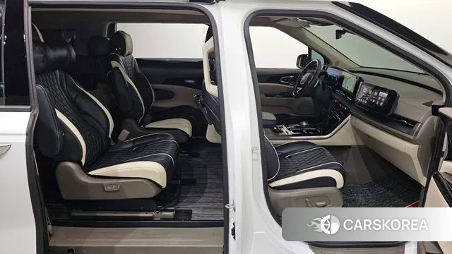 Kia Carnival 4th generation 2022 Белый из Кореи, фото 2