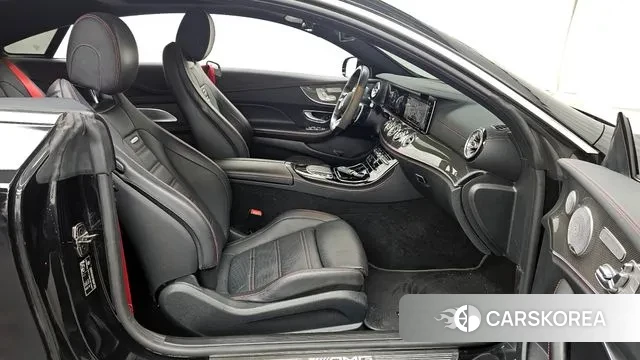 Mercedes-Benz E-Class W213 2021 Черный из Кореи, фото 2