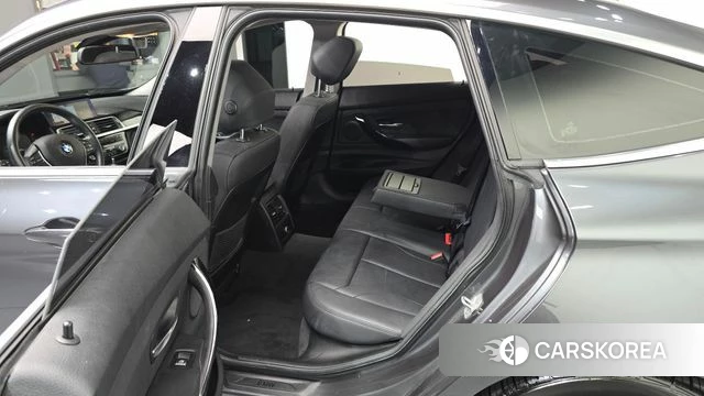BMW 3 Series GT (F34) 2020 Серый из Кореи, фото 2