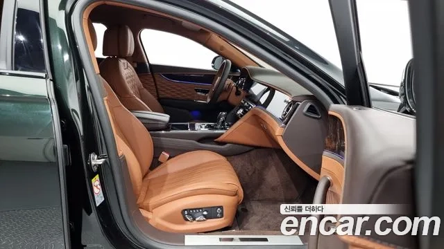 Bentley Flying Spur 3rd Generation 2021 Черный из Кореи, фото 2