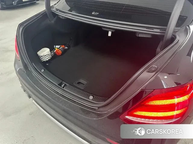 Mercedes-Benz E-Class W213 2019 Черный из Кореи, фото 2