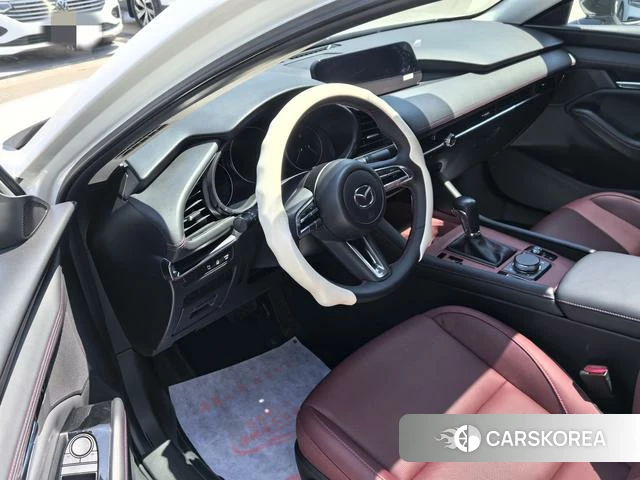 Mazda 3 Angkesaila 2023 Белый из Китая, фото 2