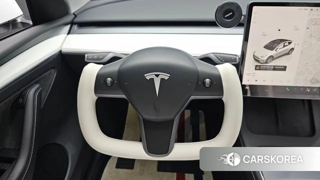 Tesla Model Y 2024 Белый из Кореи, фото 2