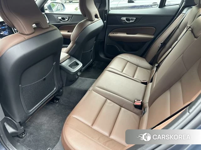 Volvo S60 2025 Синий из Китая, фото 2