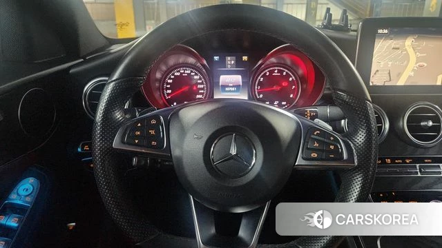Mercedes-Benz C-Class W205 2018 Белый из Кореи, фото 2