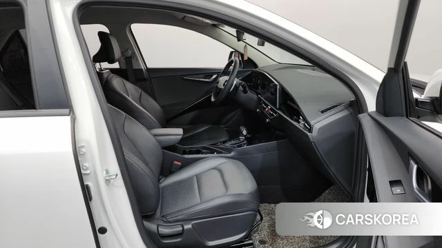 Kia Di Ol Nu Niro 2022 Белый из Кореи, фото 2