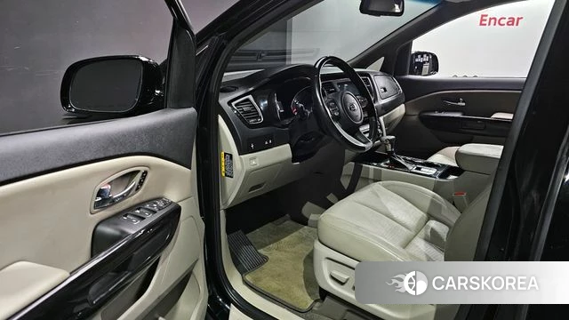 Kia The New Carnival 2018 Черный из Кореи, фото 2