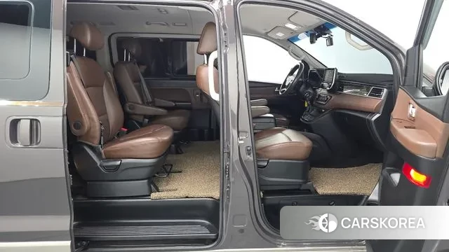 Hyundai The New Grand Starex 2019 Коричневый из Кореи, фото 2