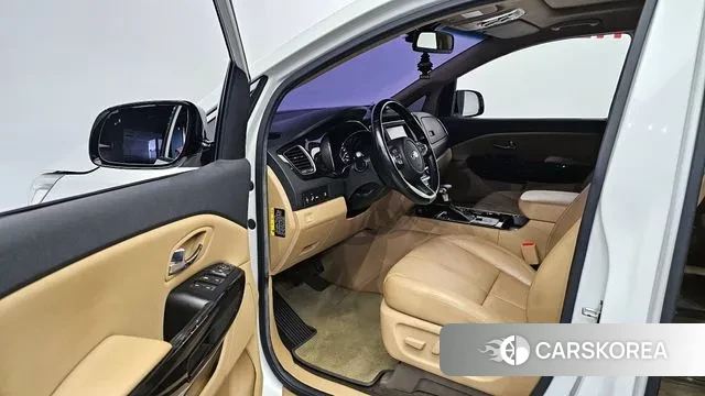 Kia The New Carnival 2018 Белый из Кореи, фото 2