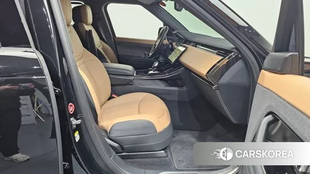 Land Rover Range Rover Sport 3rd Generation 2025 Черный из Кореи, фото 2