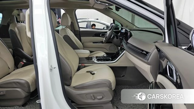 Kia Carnival 4th generation 2022 Белый из Кореи, фото 2