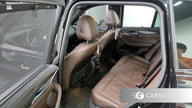 BMW X3 (G01) 2022 Черный из Кореи, фото 2