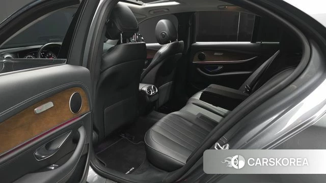 Mercedes-Benz E-Class W213 2020 Серый из Кореи, фото 2