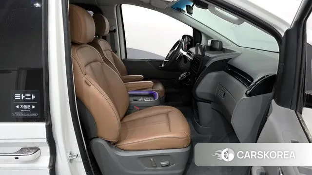 Hyundai Staria 2022 Белый из Кореи, фото 2