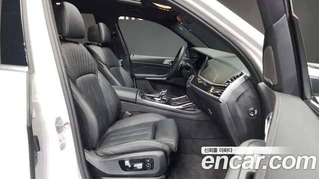 BMW X7 (G07) 2022 Белый из Кореи, фото 2