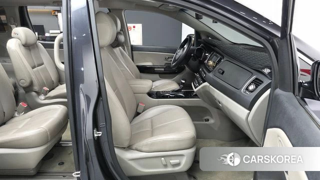Kia The New Carnival 2018 Серый из Кореи, фото 2