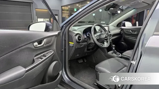 Hyundai Kona 2020 Серый из Кореи, фото 2